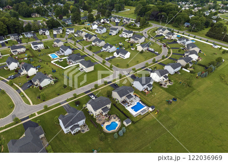 Housing market in the USA. Residential homes in suburban sprawl development in Rochester, New York. Low-density two story private houses in rural suburbs 122036969