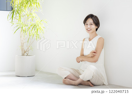 ビューティーイメージ　女性のポートレート 122040715