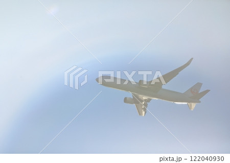 離陸した旅客機　イメージ 122040930