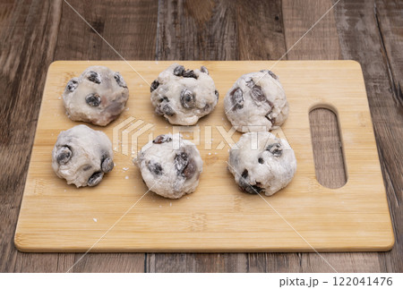 豆大福　黒豆大福　残った黒豆を使って大福を作る 122041476