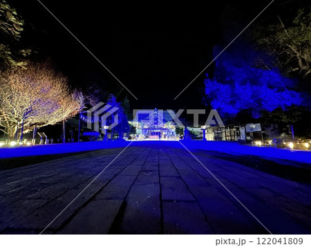 夜の秩父神社 夜の秩父神社 122041809