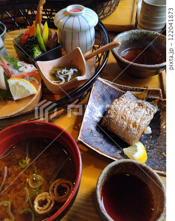 和風ランチセット　盛合せランチ 122041873