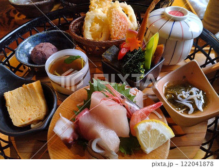 和風ランチセット 盛合せランチ 和風ランチセット 盛合せランチ 122041878