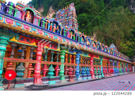ムルガン神が護るヒンドゥー教の聖地、バトゥ洞窟・Batu Caves ムルガン神が護るヒンドゥー教の聖地、バトゥ洞窟・Batu Caves 122044289