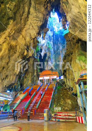 ムルガン神が護るヒンドゥー教の聖地、バトゥ洞窟・Batu Caves ムルガン神が護るヒンドゥー教の聖地、バトゥ洞窟・Batu Caves 122044312