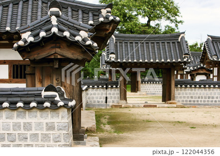 Traditional Hanok Traditional Hanok 122044356