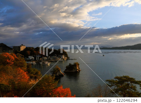 瀬戸内海朝 122046294