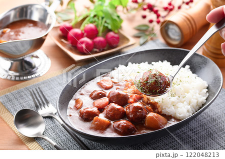 肉団子カレー ( 肉団子の旨味がカレーに染み込んで美味しい!) ミートボールカレー 肉団子カレー ( 肉団子の旨味がカレーに染み込んで美味しい!) ミートボールカレー 122048213