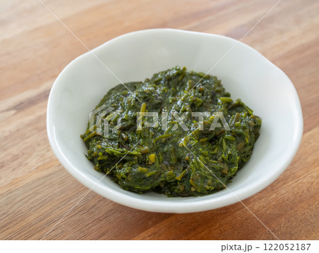 小鉢に入れたアカモク 小鉢に入れたアカモク 122052187