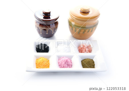 色んな種類のお塩( 梅塩 柚子塩 ピンク岩塩 炭塩 抹茶塩 粗塩 ) 色んな種類のお塩( 梅塩 柚子塩 ピンク岩塩 炭塩 抹茶塩 粗塩 ) 122053318