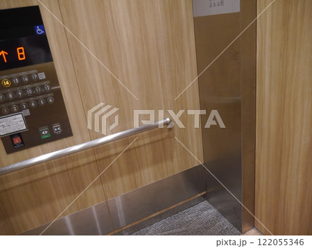 エレベーター内部 エレベーター内部 122055346