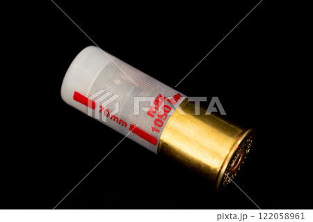 スラッグ弾　(写真素材) 122058961