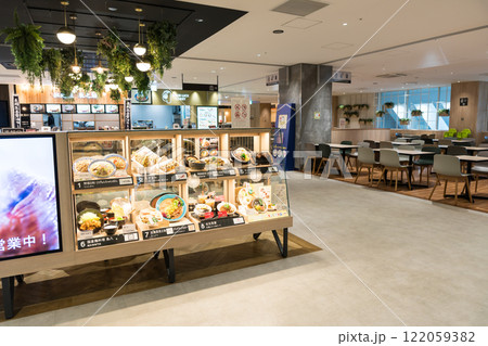 ミッテン府中のフードコートで食事　MUCHU-PARK　東京都府中市宮町 122059382