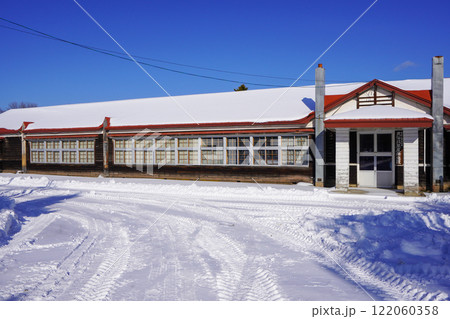 網走市立丸万小学校(廃校・網走市立郷土博物館民俗資料収蔵展示施設 網走市立丸万小学校(廃校・網走市立郷土博物館民俗資料収蔵展示施設 122060358