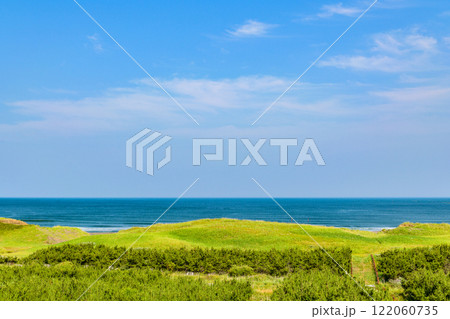 北海道 えりも百人浜展望台より太平洋を望む 北海道 えりも百人浜展望台より太平洋を望む 122060735