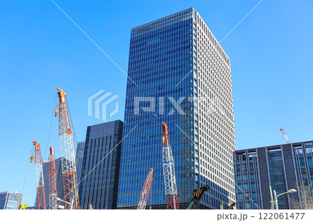東京駅八重洲口周辺の都市開発風景 122061477
