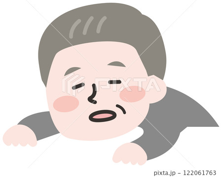 ぐったりしているシニア男性 ぐったりしているシニア男性 122061763