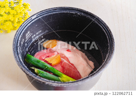 低温炊飯器調理　茹で豚作り 122062711