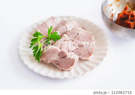 低温調理のゆで豚　韓国風 122062718