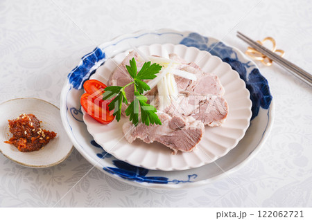 炊飯器で韓国風 ポッサム 炊飯器で韓国風 ポッサム 122062721