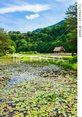 日本の原風景 春の白川郷 日本の原風景 春の白川郷 122062751