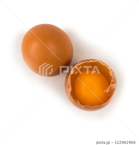 egg chicken isolated on white background egg chicken isolated on white background 122062968