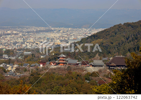 阿弥陀ヶ峰より清水寺を望む 122063742