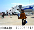 羽田空港の搭乗風景 122064818
