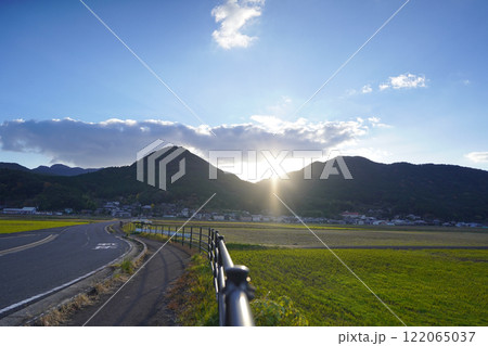 早朝の川棚川の風景 早朝の川棚川の風景 122065037