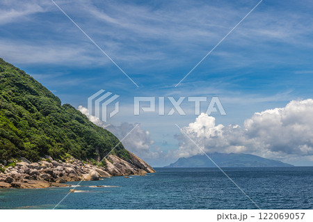 夏空と口永良部島　洋上アルプス屋久島から 122069057