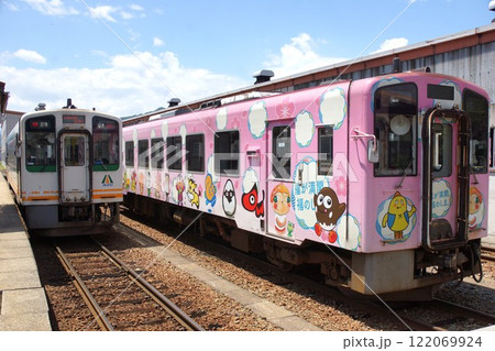 会津鉄道の風景 会津田島駅 (レールバス気動車) 会津鉄道の風景 会津田島駅 (レールバス気動車) 122069924