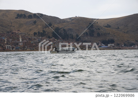 【ペルー】チチカカ湖 122069986