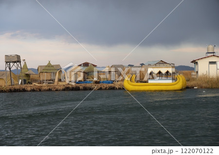 【ペルー】チチカカ湖水上都市 122070122