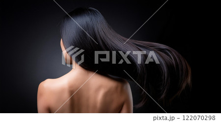 アジア人女性の美しい黒髪。 122070298