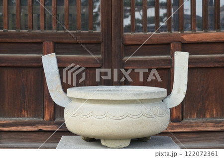 香炉（南宗寺／大阪府堺市堺区南旅篭町東） 122072361