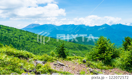 夏の四阿山・根子岳登山（中尾根コース：浅間山方面の眺め） 122072572