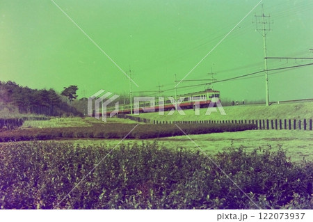 西武・501系(516他)+701系(1774他)、武蔵藤沢-稲荷山公園の茶畑、1977年2月24日 西武・501系(516他)+701系(1774他)、武蔵藤沢-稲荷山公園の茶畑、1977年2月24日 122073937