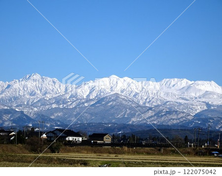 田園から望む立山連峰 田園から望む立山連峰 122075042