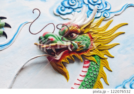 Dragon decoration of a temple in Vietnam Dragon decoration of a temple in Vietnam 122076532