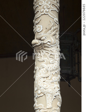 Dragon decoration in Imperial Palace in Hue, Vietnam 122076685