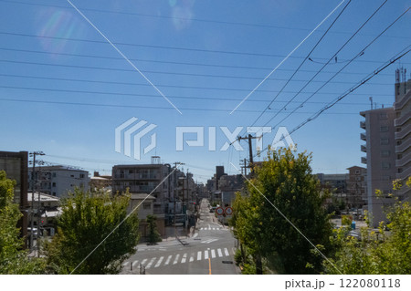 ありふれた市街地の風景 122080118