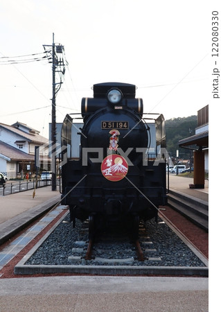 JR山口線・津和野駅前に静態保存されるD51 122080330