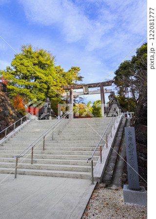 【躑躅ヶ崎館跡】秋の武田神社【武田氏館跡】 122081777