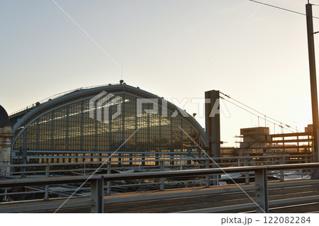 フランス、ボルドー。早朝のボルドー・サン・ジャン駅。2024年8月16日撮影。 フランス、ボルドー。早朝のボルドー・サン・ジャン駅。2024年8月16日撮影。 122082284