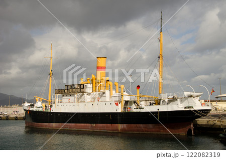 Ship in the port of Santa Cruz de Tenerife. 122082319