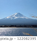 すすきと富士山 122082395