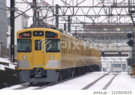 ［SS］冬の西武新宿線2000系電車（急行-10両編成） 122083029