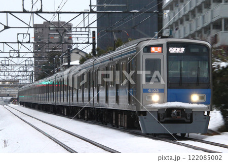 ［SS］冬の西武新宿線6000系先行量産車（急行-10両編成） 122085002