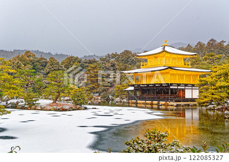 雪の金閣寺⑥ 122085327