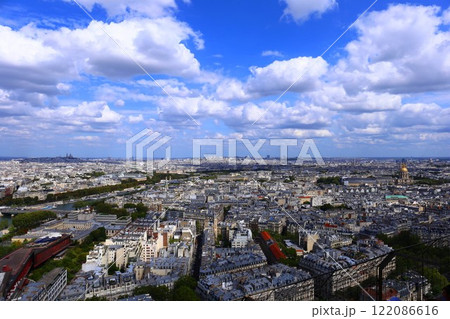 エッフェル塔からのパリの街並み エッフェル塔からのパリの街並み 122086616